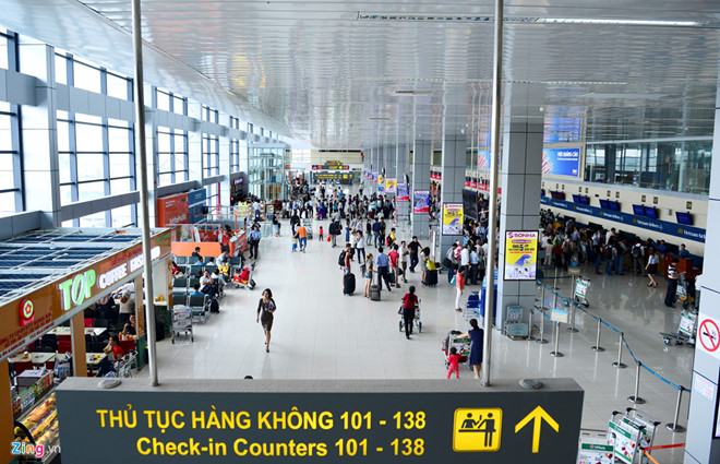 vu-nguoi-tam-than-tra-tron-len-may-bay-cang-hkqt-vinh-bi-xu-phat