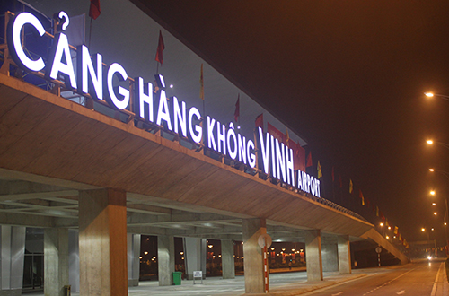 de-thanh-nien-tam-than-lot-len-tau-bay-xac-dinh-nguyen-nhan