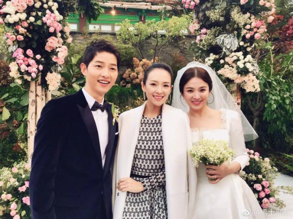 Song Joong Ki bật kh&oacute;c khi thề nguyện chung sống b&ecirc;n Song Hye Kyo suốt đời
