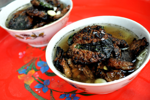 những tiệm b&uacute;n chả nổi tiếng nhất H&agrave; Th&agrave;nh