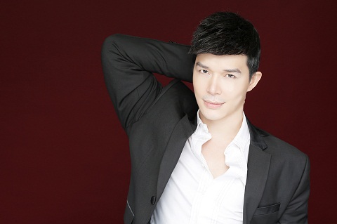 Bước Nhảy Ho&agrave;n Vũ 2015 c&ograve;n c&oacute; phần mở m&agrave;n cuồng nhiệt v&agrave; s&ocirc;i động đến từ ca sĩ Nathan Lee.