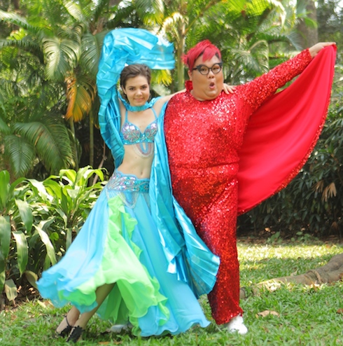 Bước nhảy hoàn vũ liveshow 4, Vương Khang hóa thân thành chú vẹt nổi tiếng 