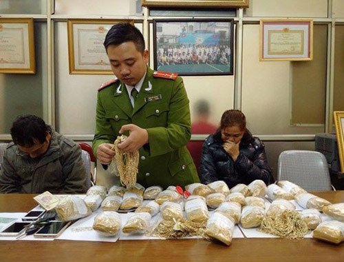 V&agrave;ng Trung Quốc giả mạo v&agrave;ng &Yacute; khiến người d&acirc;n bức x&uacute;c