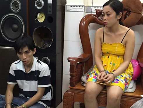 Vợ chồng Quang v&agrave; Ti&ecirc;n 