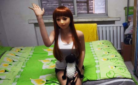 B&uacute;p b&ecirc; t&igrave;nh dục 156 l&agrave; một trong những t&agrave;i sản &iacute;t ỏi của Liu