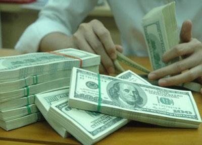 L&atilde;i suất tiền gửi USD bất ngờ về 0%/năm