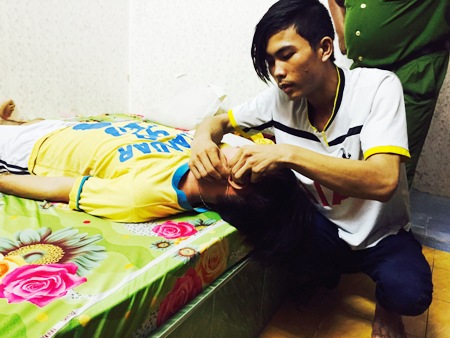 Thực nghiệm hiện trường h&agrave;nh vi giết người của Trọng