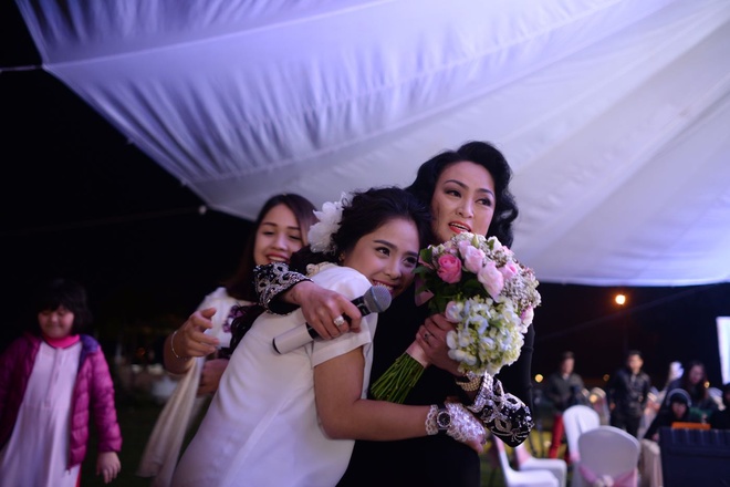 Ca nương Kiều Anh được mẹ chồng tặng qu&agrave; cưới &lsquo;si&ecirc;u sang&rsquo;