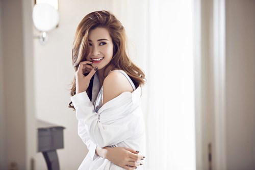 C&ocirc; chia sẻ m&igrave;nh kh&ocirc;ng cảm thấy buồn khi bị ch&ecirc; mặc xấu v&igrave; nghệ sĩ cũng c&oacute; l&uacute;c n&agrave;y l&uacute;c kh&aacute;c, kh&ocirc;ng ai ho&agrave;n hảo cả
