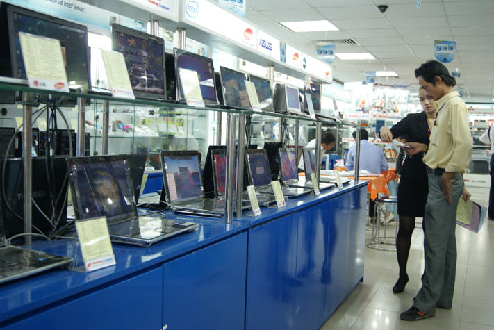 cửa h&agrave;ng laptop
