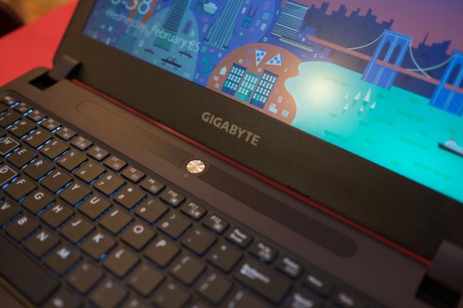 GIGABYTE P35K v3 l&agrave; một lựa chọn tầm trung