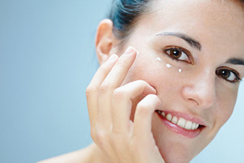 Chăm s&oacute;c đ&uacute;ng c&aacute;ch sẽ cho l&agrave;n da tr&agrave;n đầy sức sống