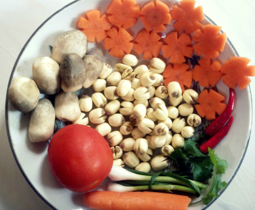 Nguy&ecirc;n liệu nấu m&oacute;n canh nấm chay