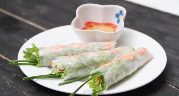 C&aacute;ch l&agrave;m gỏi cuốn t&ocirc;m thịt sẽ gi&uacute;p c&aacute;c b&agrave; nội trợ ghi điểm tuyệt đối với mọi người