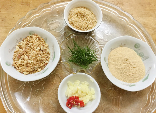 Những nguy&ecirc;n liệu khiến m&oacute;n ăn trở n&ecirc;n đậm đ&agrave; hấp dẫn hơn