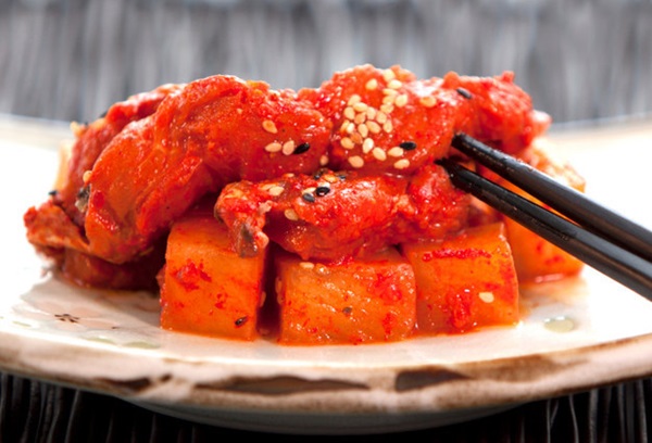 Ch&uacute;c c&aacute;c b&agrave; nội trợ th&agrave;nh c&ocirc;ng với c&aacute;ch muối kim chi củ cải si&ecirc;u ngon si&ecirc;u dễ n&agrave;y