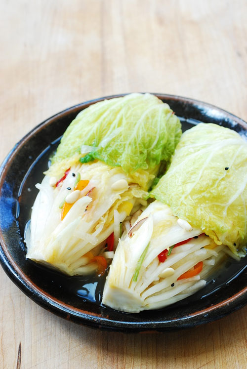 C&aacute;ch l&agrave;m kim chi trắng sẽ cho cho ra th&agrave;nh phẩm l&agrave; m&oacute;n kim chi kh&ocirc;ng cay ngon, gi&ograve;n