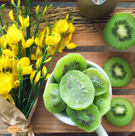 C&aacute;ch l&agrave;m mứt kiwi kh&ocirc;ng kh&oacute; m&agrave; lại cho m&oacute;n mứt thơm ngon, lạ vị