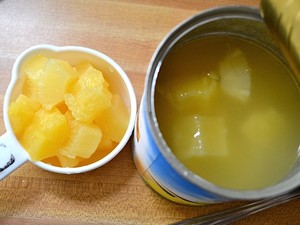 C&aacute;ch l&agrave;m sinh tố dứa sữa chua thơm m&aacute;t giải nhiệt cuối tuần - ảnh 3
