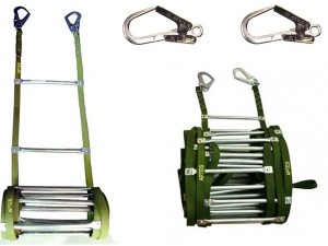Thang d&acirc;y gi&uacute;p tho&aacute;t hiểm khỏi đ&aacute;m ch&aacute;y qua đường cửa sổ