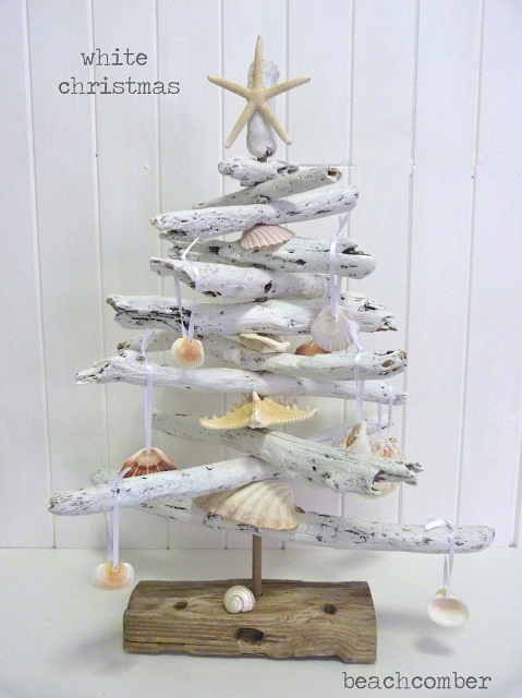 C&aacute;ch l&agrave;m c&acirc;y th&ocirc;ng Noel tr&ecirc;n tường từ c&agrave;nh c&acirc;y, kh&uacute;c gỗ