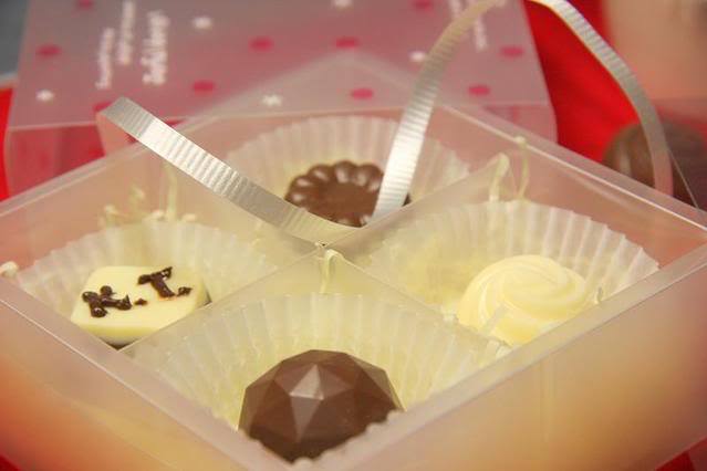 C&aacute;ch l&agrave;m socola Valentine trắng ngọt ng&agrave;o v&agrave; &yacute; nghĩa kh&ocirc;ng hề kh&oacute;
