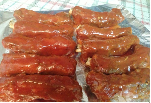 Yếu tố quan trọng trong c&aacute;ch l&agrave;m sườn nướng sốt BBQ ngon ch&iacute;nh l&agrave; tỉ lệ pha sốt