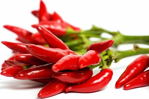 C&aacute;ch l&agrave;m măng tỏi ớt muối thơm ngon kh&ocirc;ng bị v&aacute;ng