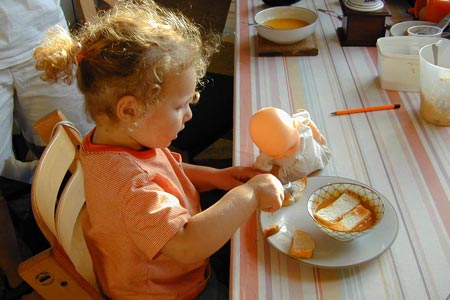 C&aacute;ch dạy con của người Ph&aacute;p lu&ocirc;n đề cao t&iacute;nh tự lập của trẻ ngay khi c&ograve;n nhỏ