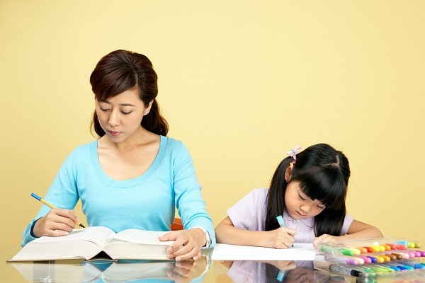 C&aacute;ch dạy con học to&aacute;n lớp 2 đ&uacute;ng đắn l&agrave; gi&uacute;p con tr&igrave;nh b&agrave;y b&agrave;i sạch đẹp, dễ hiểu
