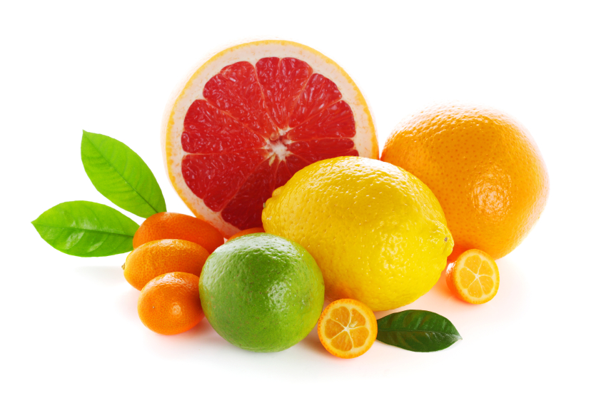 Ăn nhi&ecirc;̀u hoa quả b&ocirc;̉ sung Vitamin C là cách cơ bản dưỡng trắng da cho nam