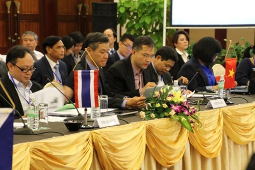 Đại biểu c&aacute;c nước tham dự Diễn đ&agrave;n ASEAN 