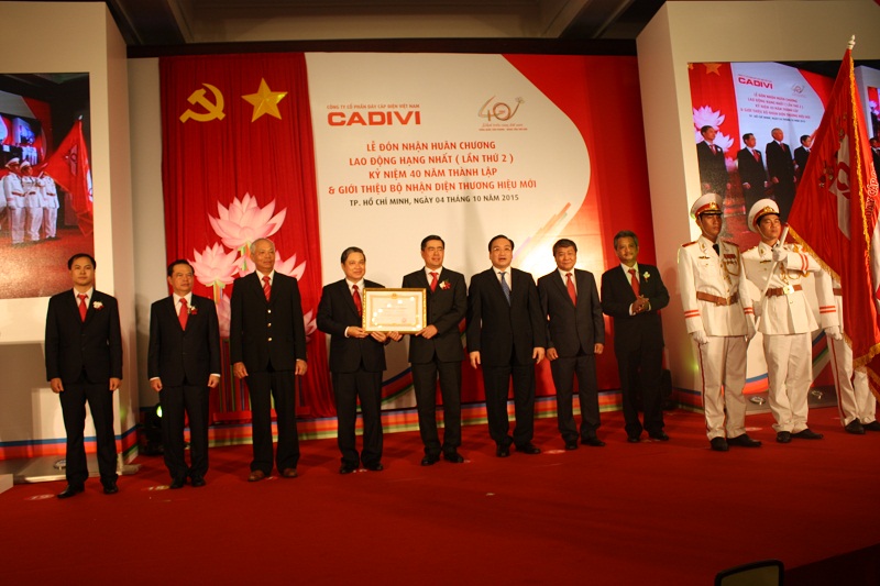 CADIVI nhận Huân chương Lao động hạng Nhất CADIVI nhận Huân chương Lao động hạng Nhất