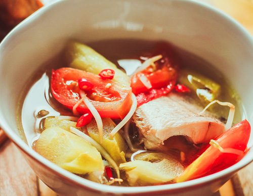 Canh chua cá lóc có đủ vị ngọt chua của me, vị cay nhẹ của ớt, vị thơm ngọt của dứa Canh chua cá lóc có đủ vị ngọt chua của me, vị cay nhẹ của ớt, vị thơm ngọt của dứa