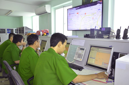 lực lượng Cảnh s&aacute;t 113 gần đ&acirc;y được trang bị hệ thống định vị để x&aacute;c định vị tr&iacute; v&agrave; ghi &acirc;m c&aacute;c cuộc gọi