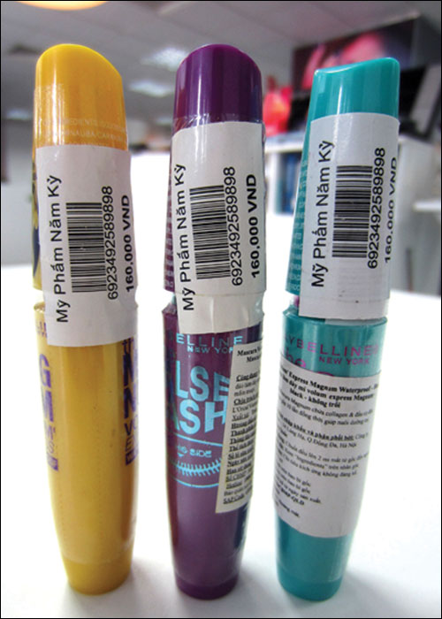 Cẩn trọng Mascara giả trong h&agrave;ng ng&agrave;n sản phẩm l&agrave;m đẹp