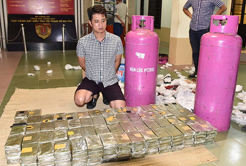 Đối tượng Nguyễn Quốc H&ugrave;ng