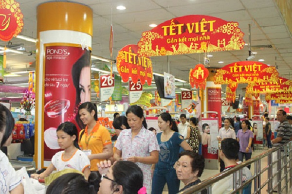 Gi&aacute; h&agrave;ng Tết ổn định một phần do ch&iacute;nh s&aacute;ch b&igrave;nh ổn gi&aacute;