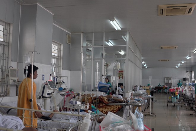 Vụ nhảy lầu tự sát khiến bé P. tử vong tại chỗ, anh Hải đang trong tình trạng nguy kịch