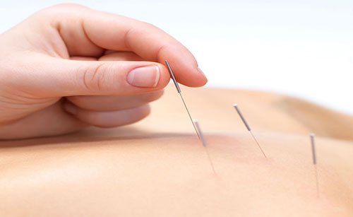 Được biết người ch&acirc;m cứu cho nạn nh&acirc;n vốn l&agrave;m nghề t&agrave;i xế v&agrave; kh&ocirc;ng c&oacute; bằng cấp chuy&ecirc;n m&ocirc;n y khoa