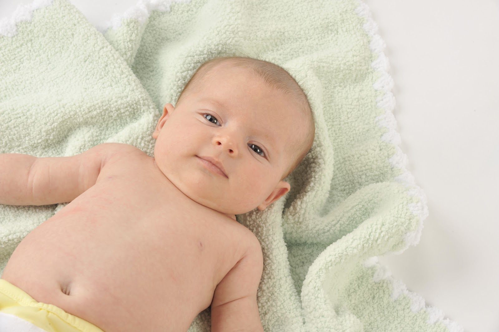Cần lưu &yacute; những bước chăm s&oacute;c rốn cho trẻ sơ sinh