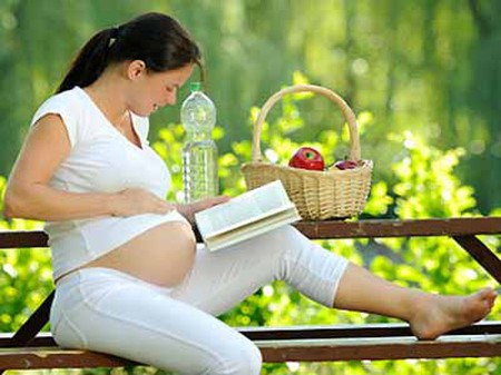 T&acirc;m l&yacute; thoải m&aacute;i ch&iacute;nh l&agrave; ch&igrave;a kh&oacute;a dưỡng da b&agrave; bầu m&ugrave;a đ&ocirc;ng hiệu quả 
