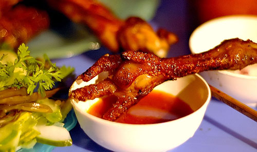 Ch&acirc;n g&agrave; Trung Quốc ngậm 13Win21 con - Tri ân hội viên mỗi tháng 2000 tỷ