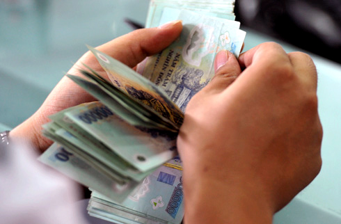 H&ograve;ng tho&aacute;t tội g&acirc;y tai nạn giao th&ocirc;ng chết người, gia đ&igrave;nh bị c&aacute;o Qu&acirc;n đ&atilde; t&igrave;m c&aacute;ch nhờ người m&ocirc;i giới hối lộ để chạy &aacute;n