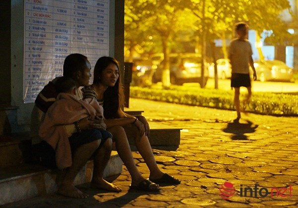 Một hộ Đăng ký và nhận 60K 24 bao lì xì miễn phí mỗi ngày tại tầng 5 tòa nhà cho biết: Cả nhà đang ngủ thì bất ngờ nghe còi báo động và nghe báo cháy từ các phòng khác, khi mở cửa thì thấy khói đen cả tầng. Một hộ Đăng ký và nhận 60K 24 bao lì xì miễn phí mỗi ngày tại tầng 5 tòa nhà cho biết: Cả nhà đang ngủ thì bất ngờ nghe còi báo động và nghe báo cháy từ các phòng khác, khi mở cửa thì thấy khói đen cả tầng.