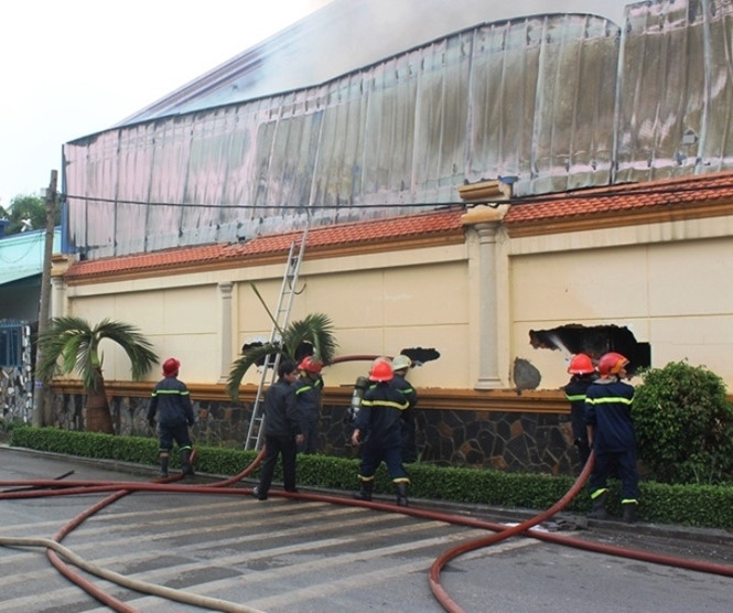 Rất may kh&ocirc;ng c&oacute; thiệt hại về người trong đ&aacute;m ch&aacute;y lớn n&agrave;y