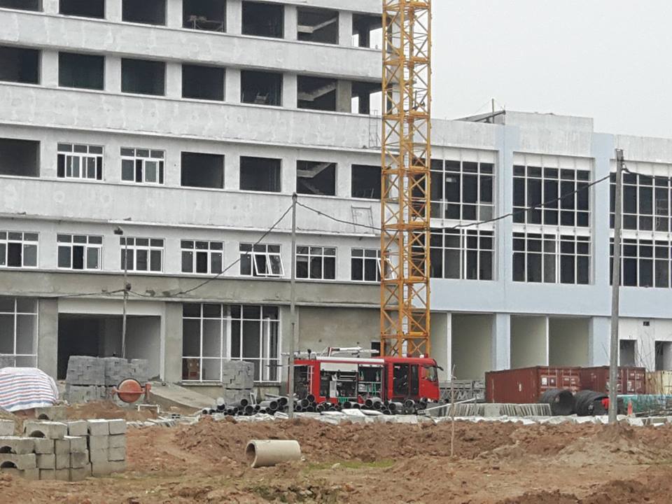 Ch&aacute;y ở Bệnh viện Nhiệt đới Trung ương cơ sở 2