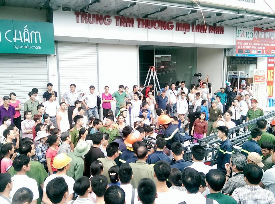 Ch&aacute;y ở chung cư Linh Đ&agrave;m