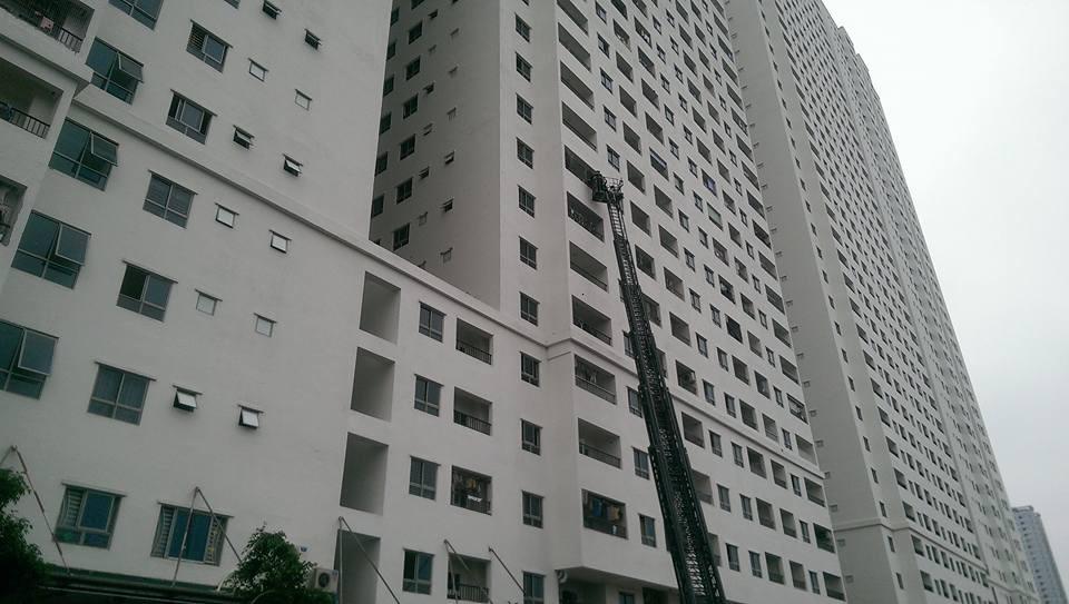 Ch&aacute;y ở chung cư Linh Đ&agrave;m