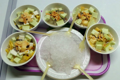 Ch&egrave; kh&uacute;c bạch ngon